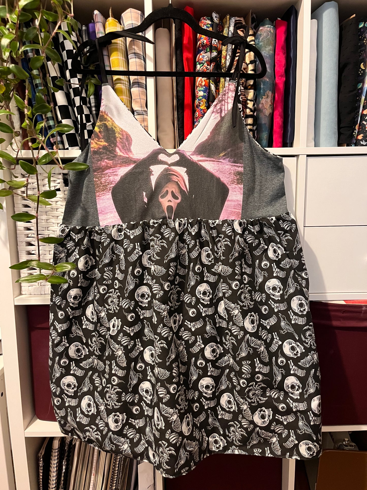 Cami Reversible Scream Dress - Size L 14/16