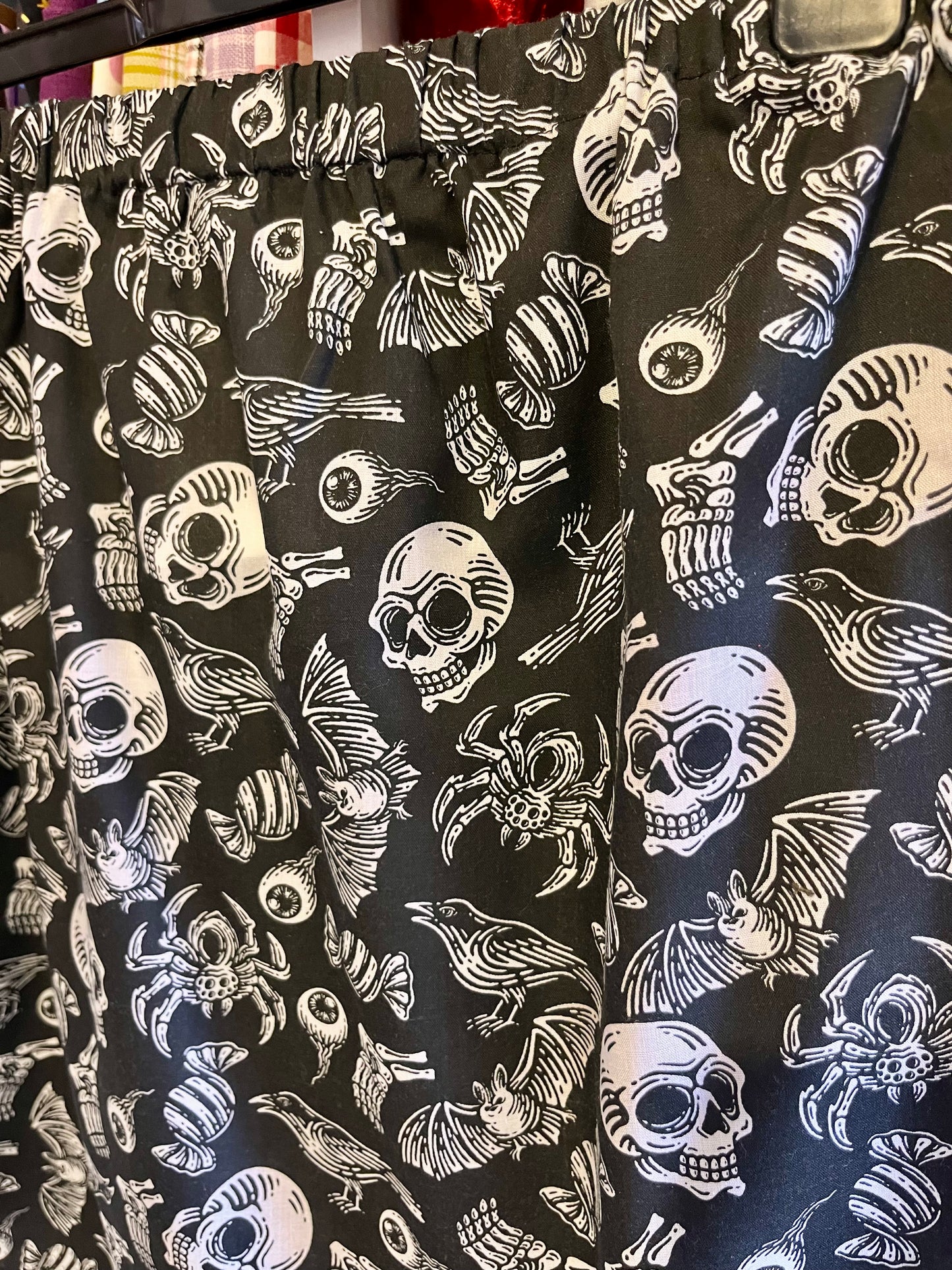 Spooky Skull Mini Skirt - Size 8