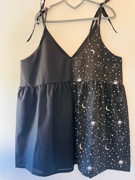 Stars & Moon & Black Cami - Size 16
