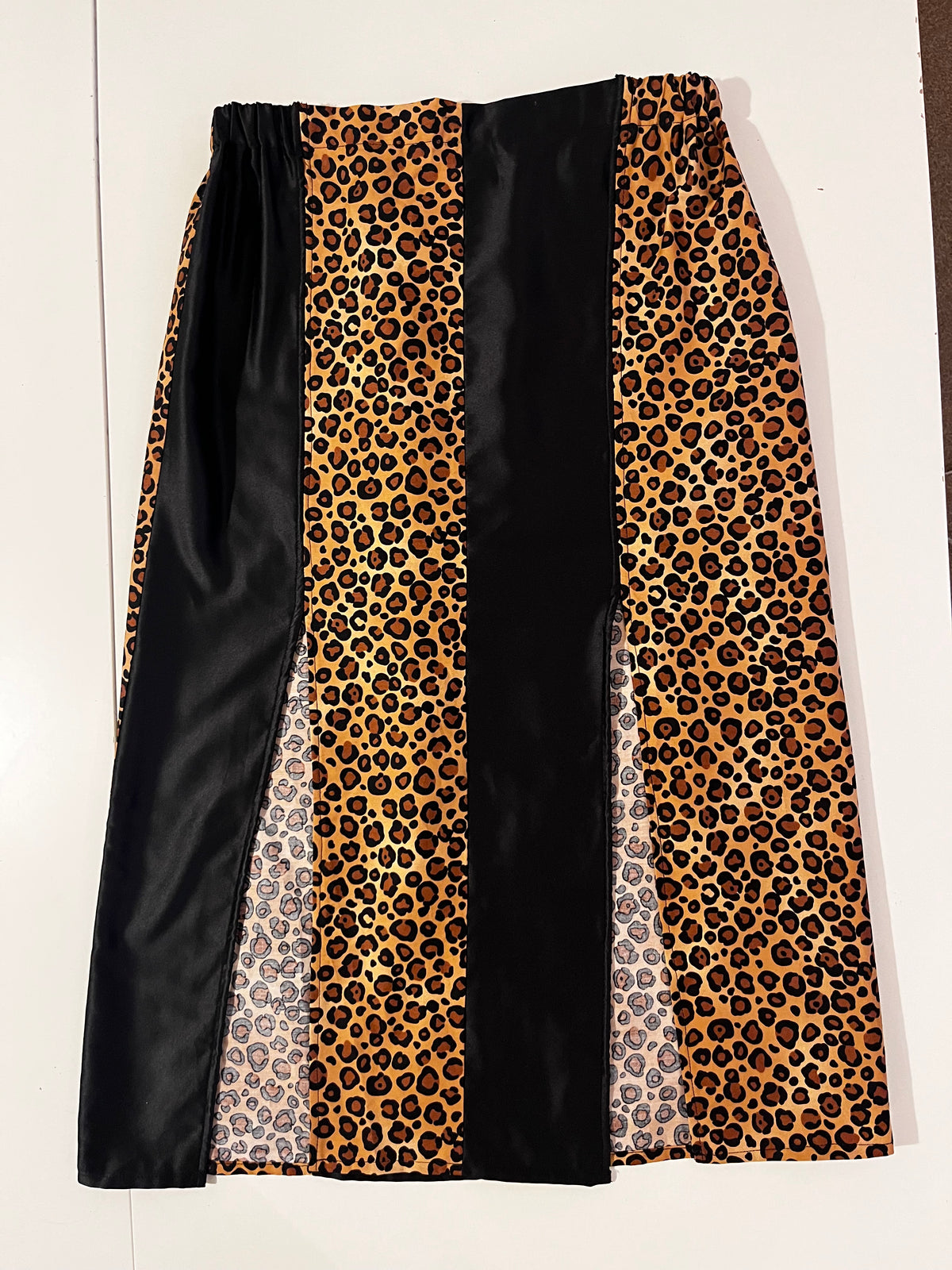Midi Leopard Print and Satin Slit Skirt - 12