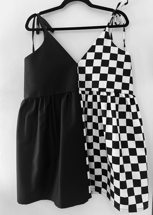 Half and Half Checkmate & Black Cami - Size 8