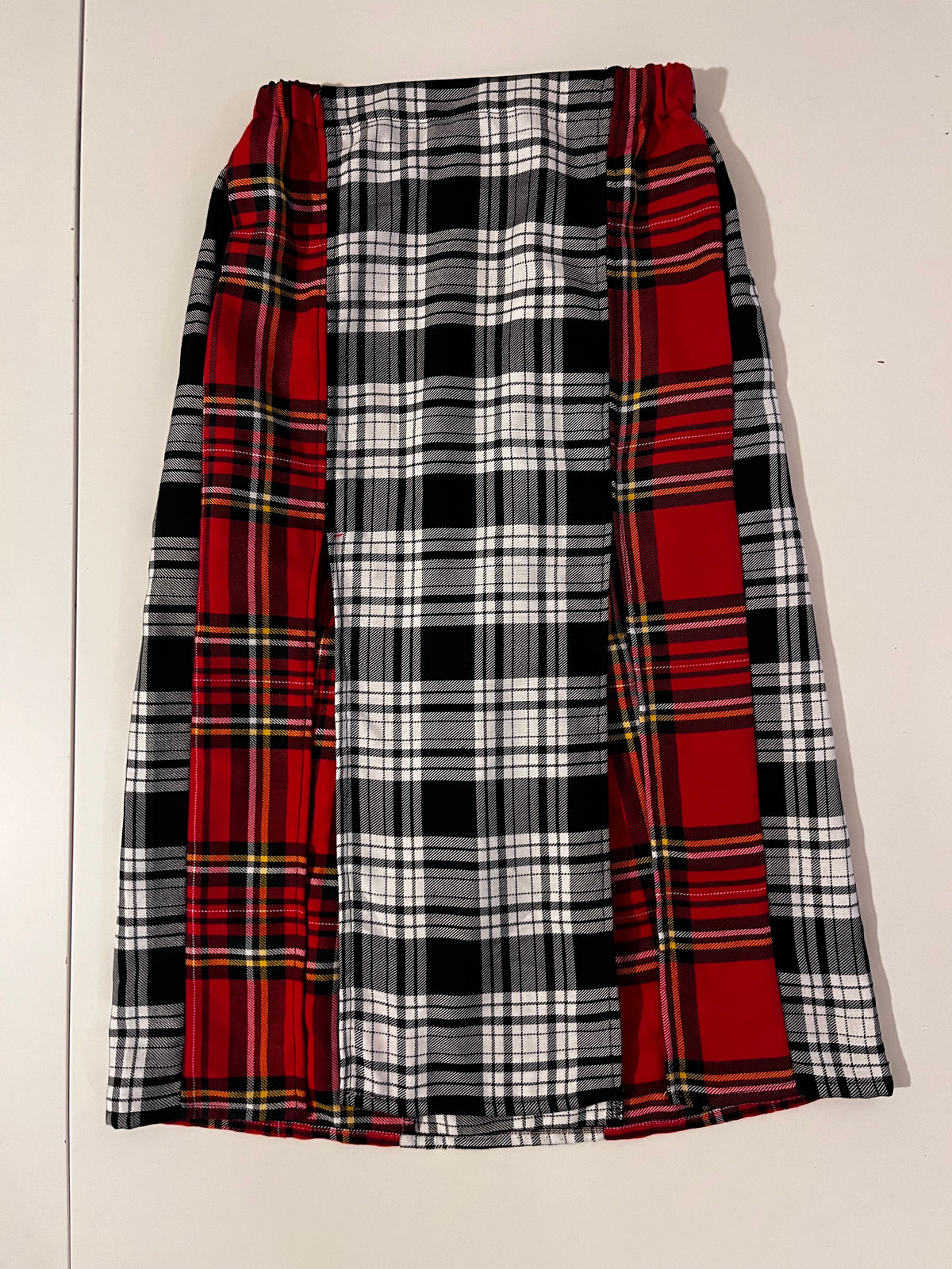 Midi Black and White and tartan Slit Skirt - size 8