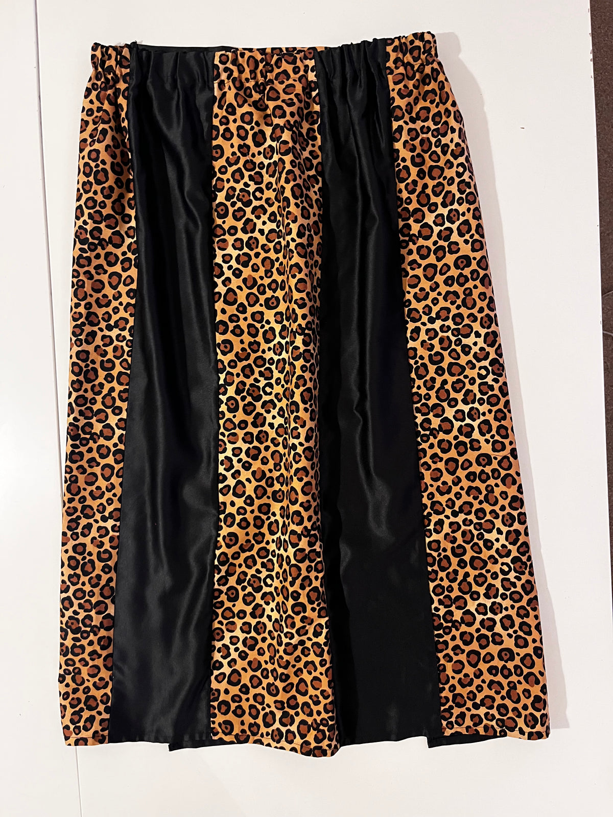 Midi Leopard Print and Satin Slit Skirt - 12