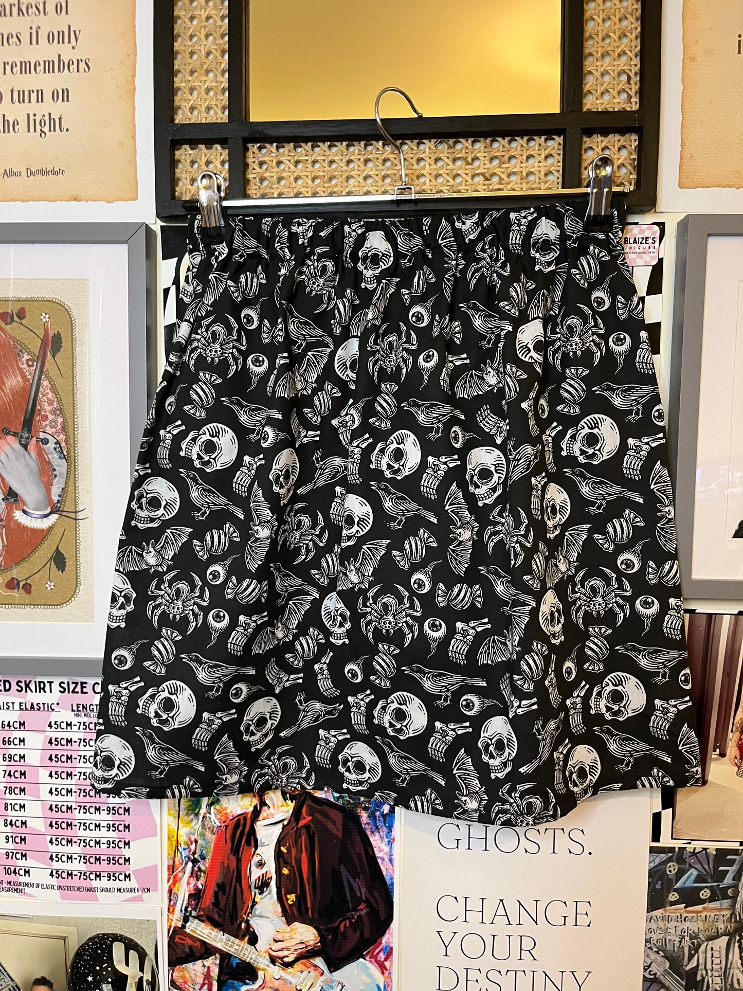 Spooky Skull Mini Skirt - Size 6