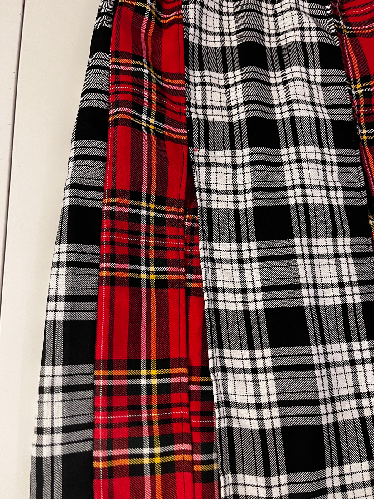Midi Black and White and tartan Slit Skirt - size 8