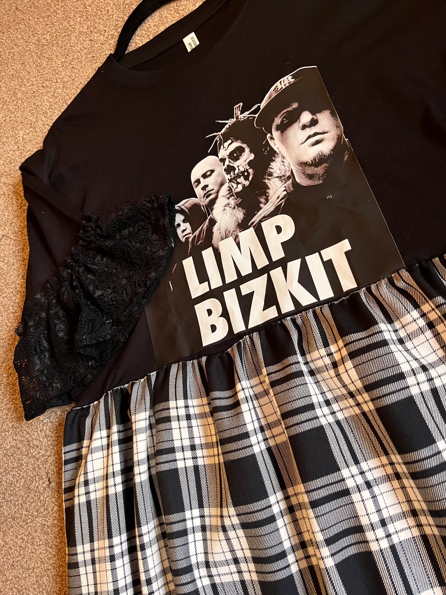 Limp Bizkit - Size L-XL - UK 16-18