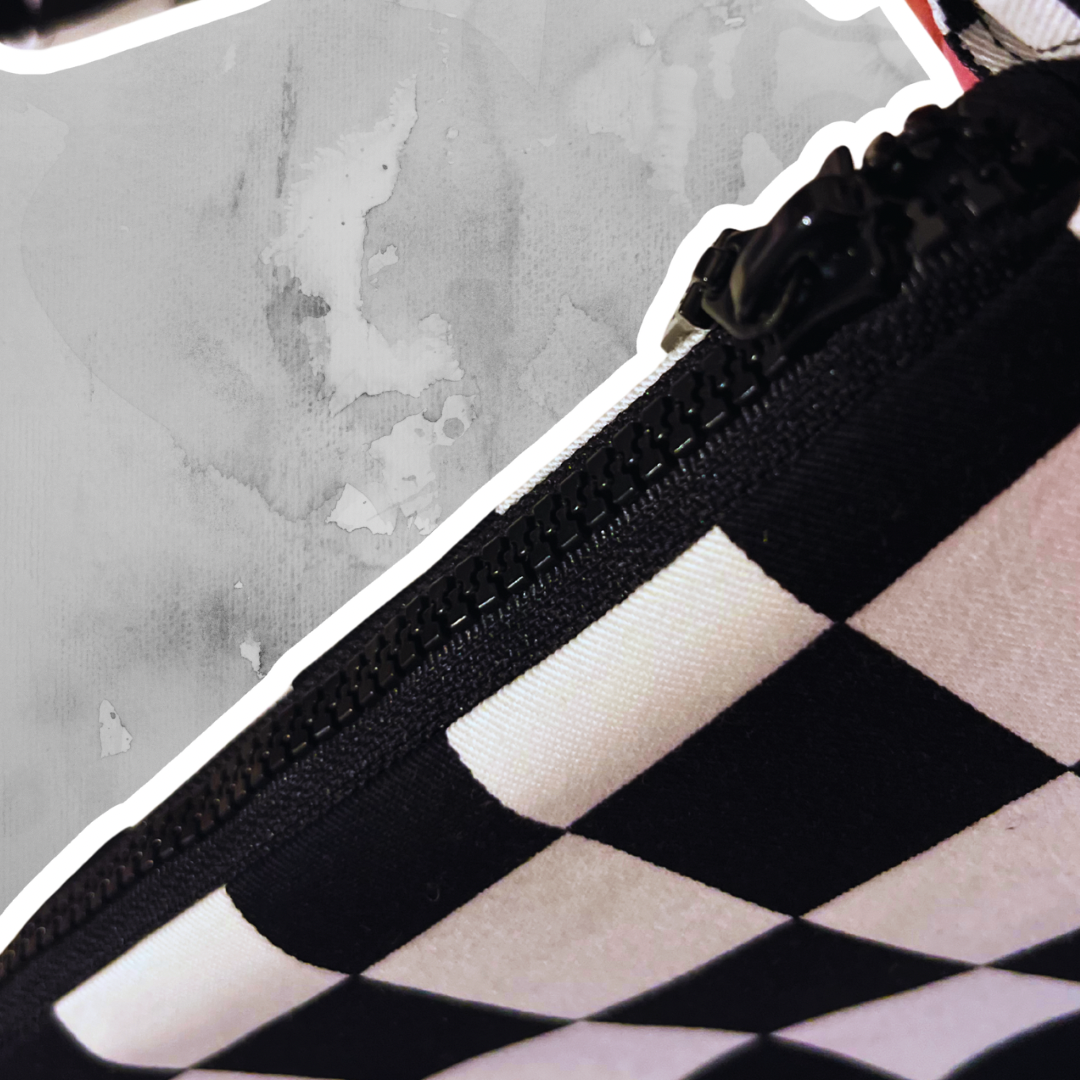 Checkmate frilled Shoulder Bag