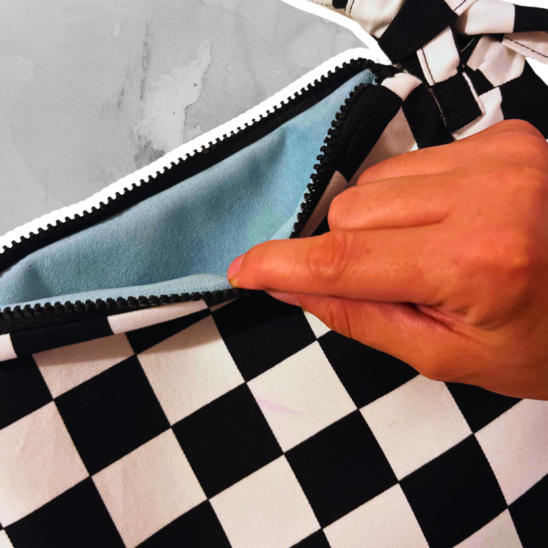 Checkmate frilled Shoulder Bag